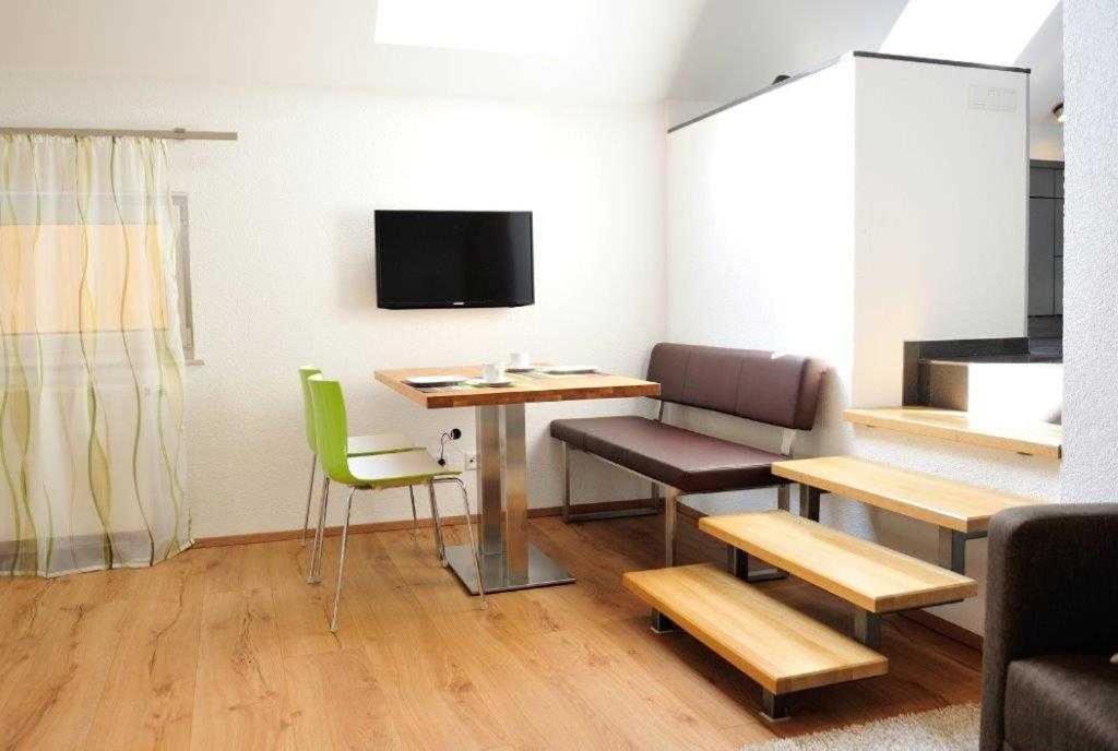 Weingut Edling Apartment Rossdorf  ภายนอก รูปภาพ